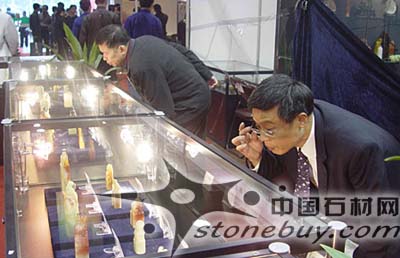 天下奇石匯集杭城 第三屆印博會(huì)呈現(xiàn)收藏盛宴 天下奇石匯集杭城 第三屆印博會(huì)呈現(xiàn)收藏盛宴